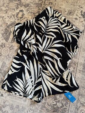 NWT Cupshe Black & White Palm Print One Shoulder Romper, Size S
